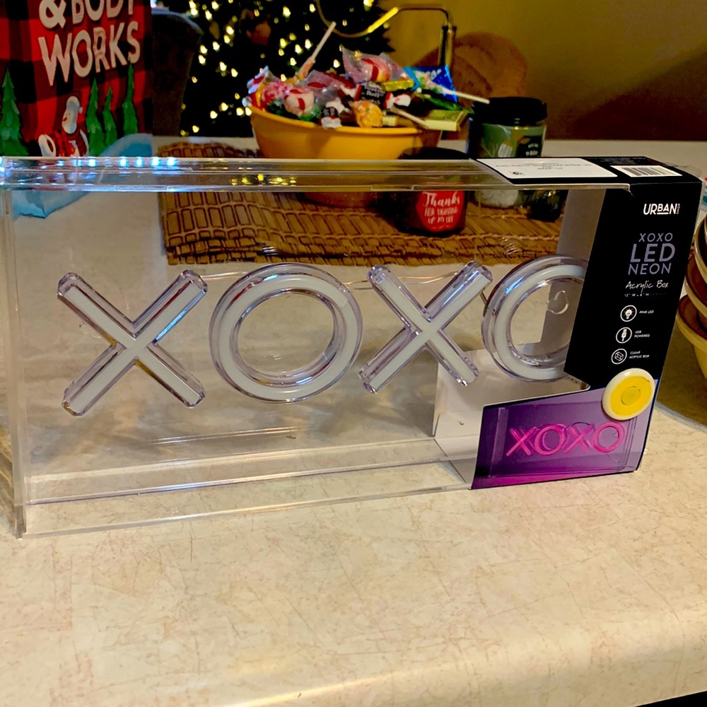 XOXO LED Neon Acrylic Box